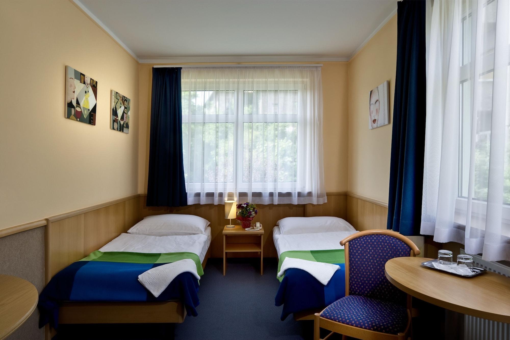 Jagelló Business Hotel 3*